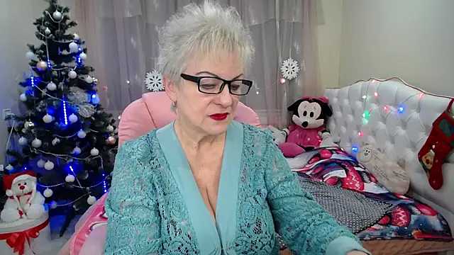 KayleSmoll online show from 01.03.25
