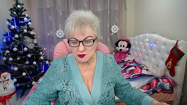 KayleSmoll online show from 01.07.25