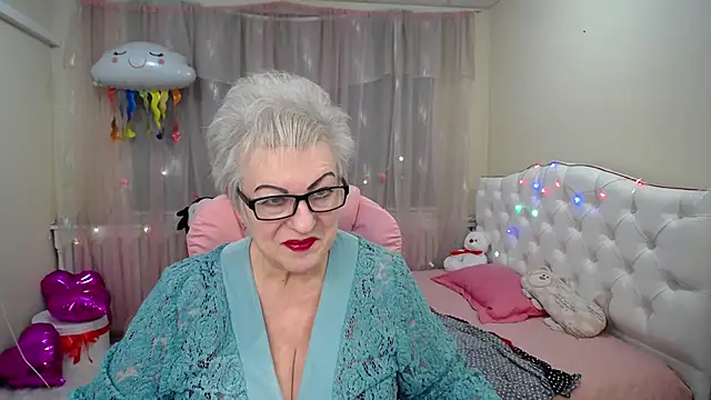 KayleSmoll online show from 01.25.25