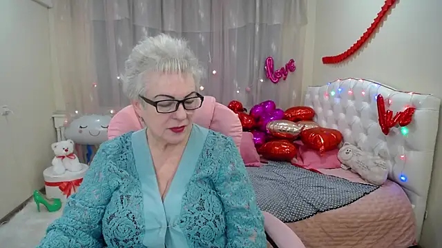 KayleSmoll online show from 02.09.25