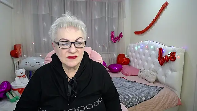 KayleSmoll online show from 02.12.25