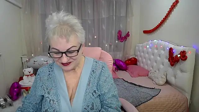 KayleSmoll online show from 03.01.25