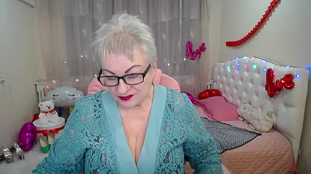 KayleSmoll online show from 03.06.25