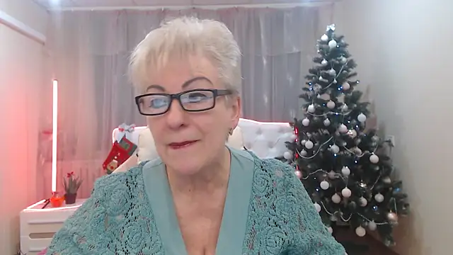 KayleSmoll online show from 11.26.25