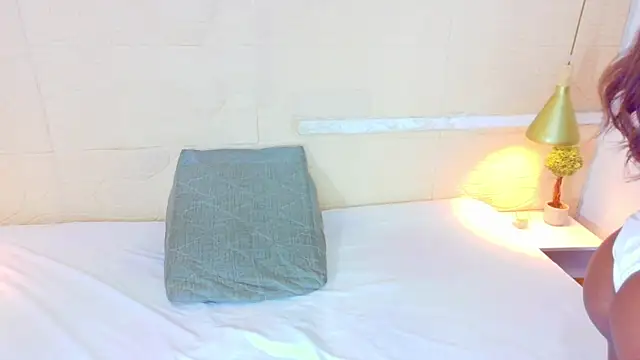 Shamiraa moore online show from 04.08.26