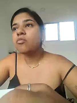 Sofythom1 online show from 01.17.25