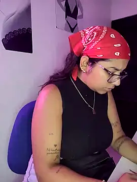 Sofythom1 online show from 03.22.25