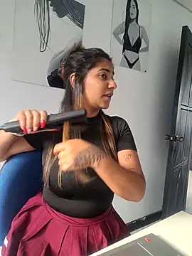 Sofythom1 online show from 10.18.25