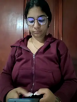 Sofythom1 online show from 02.04.26