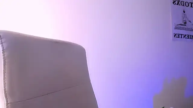 Snapshot of elektraa_sky11 chatting on 02.11.25 elektraa sky11 online show from 02.11.25