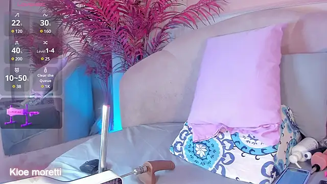 Kloemoretti online show from 01.05.25