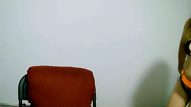 leona- online show from 12.21.24