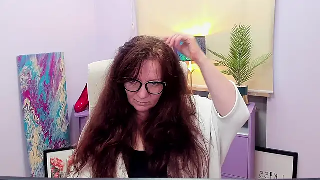 Snapshot of Alice_xHeart chatting on 12.21.24 Alice xHeart online show from 12.21.24