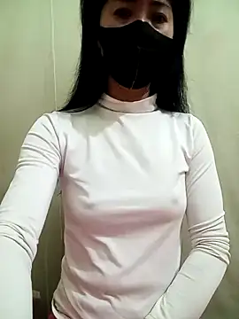 Snapshot of YunLem chatting on 12.25.24 YunLem online show from 12.25.24