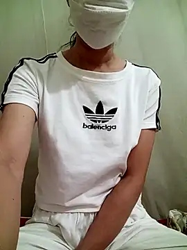 Snapshot of YunLem chatting on 12.27.24 YunLem online show from 12.27.24
