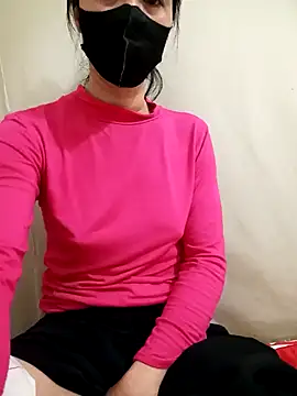 Snapshot of YunLem chatting on 12.28.24 YunLem online show from 12.28.24