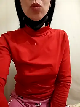 Snapshot of YunLem chatting on 12.31.24 YunLem online show from 12.31.24