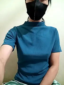 Snapshot of YunLem chatting on 01.17.25 YunLem online show from 01.17.25
