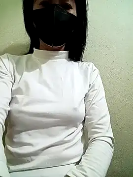 Snapshot of YunLem chatting on 02.02.25 YunLem online show from 02.02.25