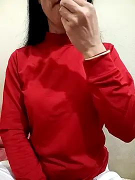 Snapshot of YunLem chatting on 02.15.25 YunLem online show from 02.15.25