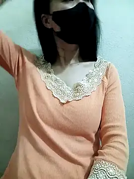 Snapshot of YunLem chatting on 02.27.25 YunLem online show from 02.27.25