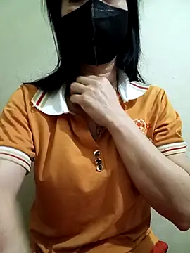 Snapshot of YunLem chatting on 03.17.25 YunLem online show from 03.17.25