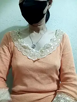 Snapshot of YunLem chatting on 03.19.25 YunLem online show from 03.19.25
