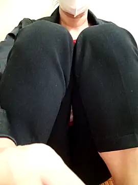 YunLem online show from 11.03.25