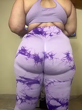 scarlet tommy online show from 04.30.26