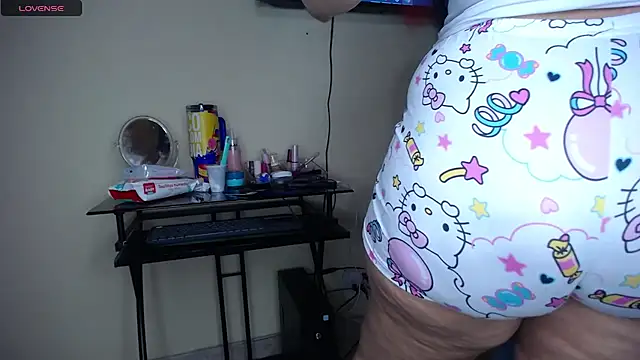 scarlet tommy online show from 07.26.26