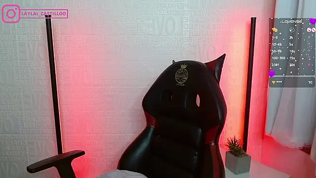 Snapshot of Layla_castilloo chatting on 12.01.24 Layla castilloo online show from 12.01.24