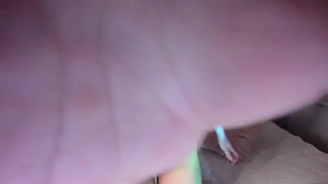 Snapshot of Esteff__o2 chatting on 12.22.24 Esteff o2 online show from 12.22.24