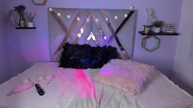 Snapshot of Esteff__o2 chatting on 01.18.25 Esteff o2 online show from 01.18.25