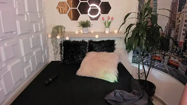 Snapshot of Esteff__o2 chatting on 02.03.25 Esteff o2 online show from 02.03.25