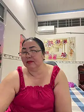 Snapshot of NDith chatting on 03.03.26 NDith online show from 03.03.26