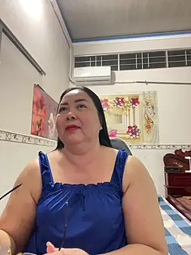 Snapshot of NDith chatting on 03.09.26 NDith online show from 03.09.26