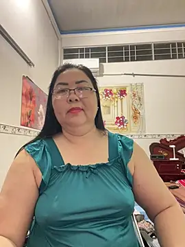 Snapshot of NDith chatting on 03.14.26 NDith online show from 03.14.26