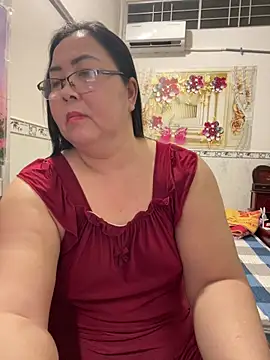 Snapshot of NDith chatting on 04.01.26 NDith online show from 04.01.26