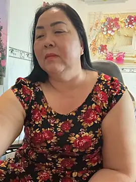 Snapshot of NDith chatting on 04.09.26 NDith online show from 04.09.26