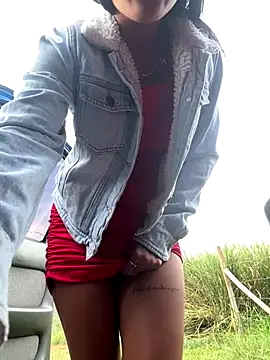 NAUGHTY LITTLE 18 online show from 11.11.25