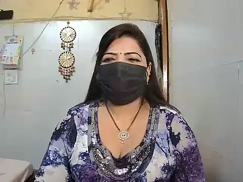 Snapshot of Oh-Monika chatting on 03.18.25 Oh-Monika online show from 03.18.25