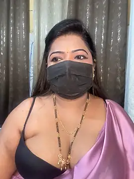 Snapshot of Oh-Monika chatting on 09.16.25 Oh-Monika online show from 09.16.25