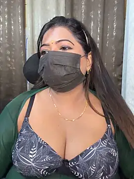 Snapshot of Oh-Monika chatting on 09.29.25 Oh-Monika online show from 09.29.25