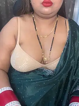 Snapshot of Oh-Monika chatting on 10.02.25 Oh-Monika online show from 10.02.25