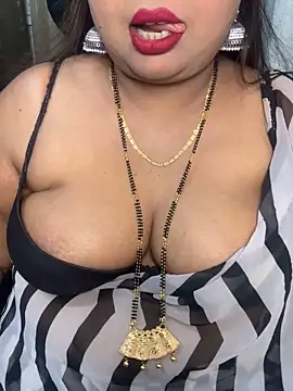 Snapshot of Oh-Monika chatting on 10.13.25 Oh-Monika online show from 10.13.25