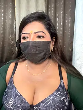 Snapshot of Oh-Monika chatting on 10.17.25 Oh-Monika online show from 10.17.25