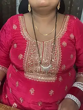 Snapshot of Oh-Monika chatting on 10.26.25 Oh-Monika online show from 10.26.25