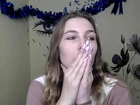 StrangerGi online show from 01.19.25