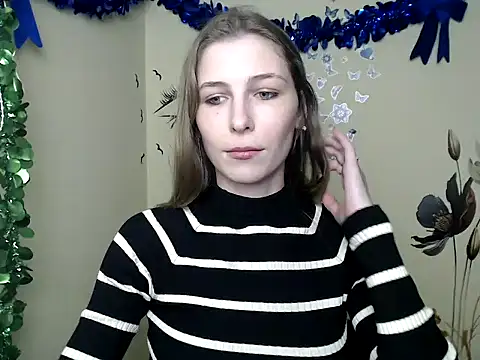 StrangerGi online show from 02.11.25