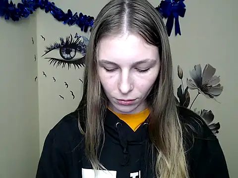 StrangerGi online show from 02.26.25